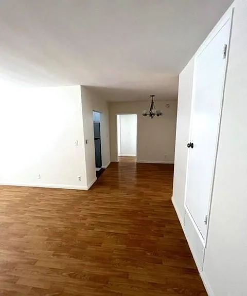 1288 Barry Ave #6 — Photo 14