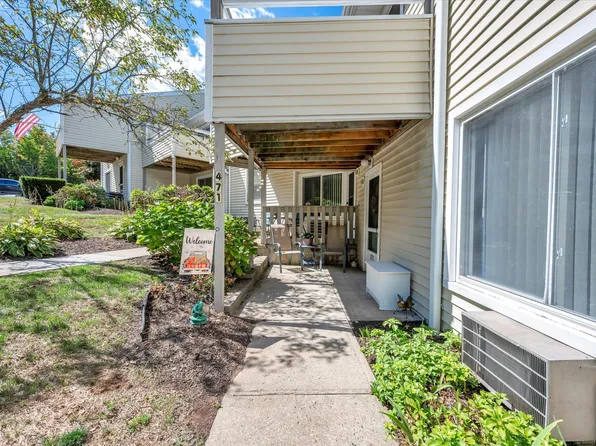 471 East Mitchell Avenue #471, Cheshire, CT 06410
