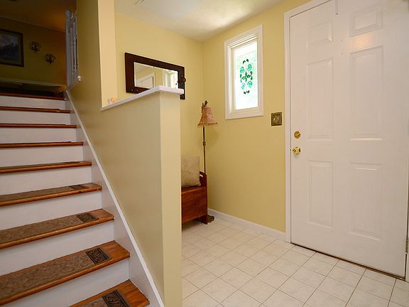 3rd image of 6423 N 77th St