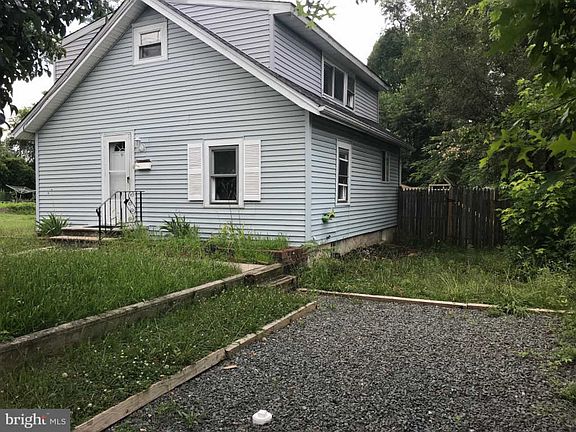 5th image of 8245 Holman Ave