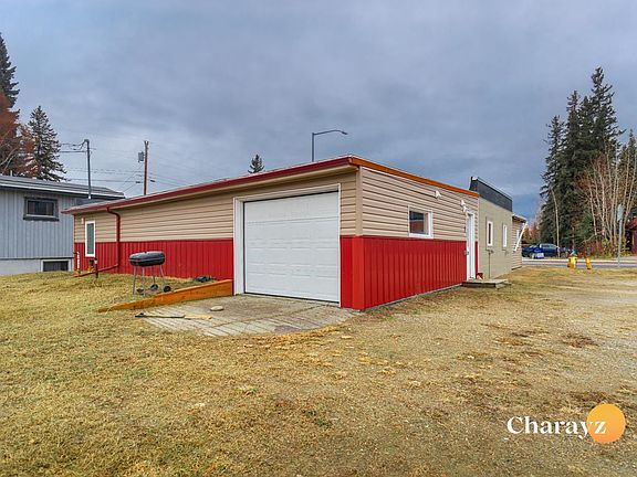 2nd image of 612 College Rd