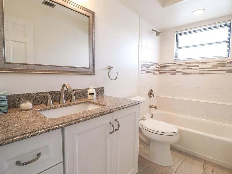 1694 SW Boatswain Pl — Photo 14