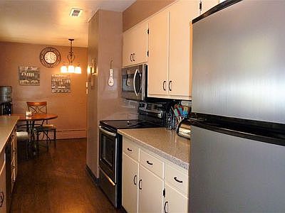5th image of 3620 Fairway Pl