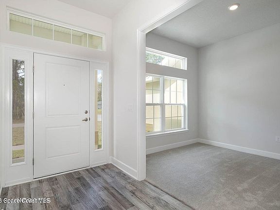3rd image of 1678 San Filippo Dr SE