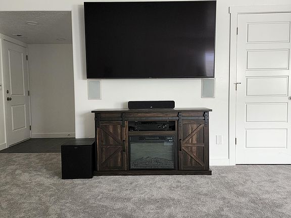 5.1 Surround Sound Living Room