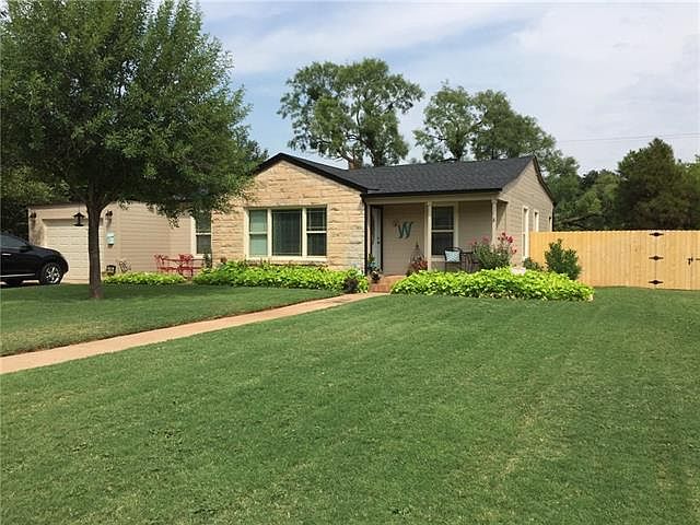 1st image of 1333 Glenwood Dr