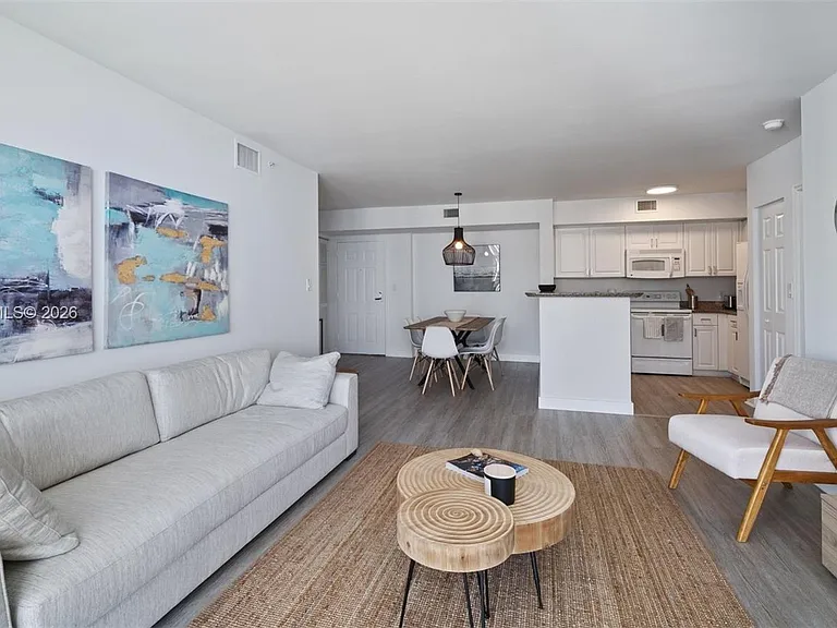 1155 Brickell Bay Dr #2203 — Photo 5