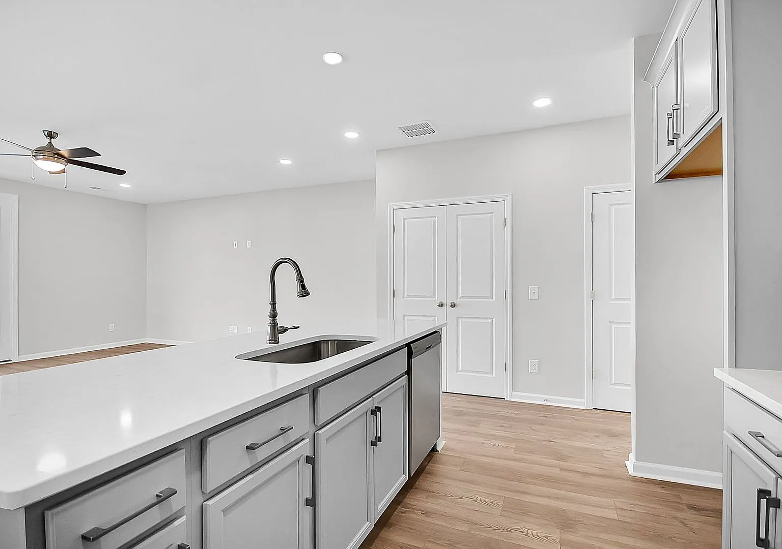Charming Home in the Heart of Summerville! — Photo 1