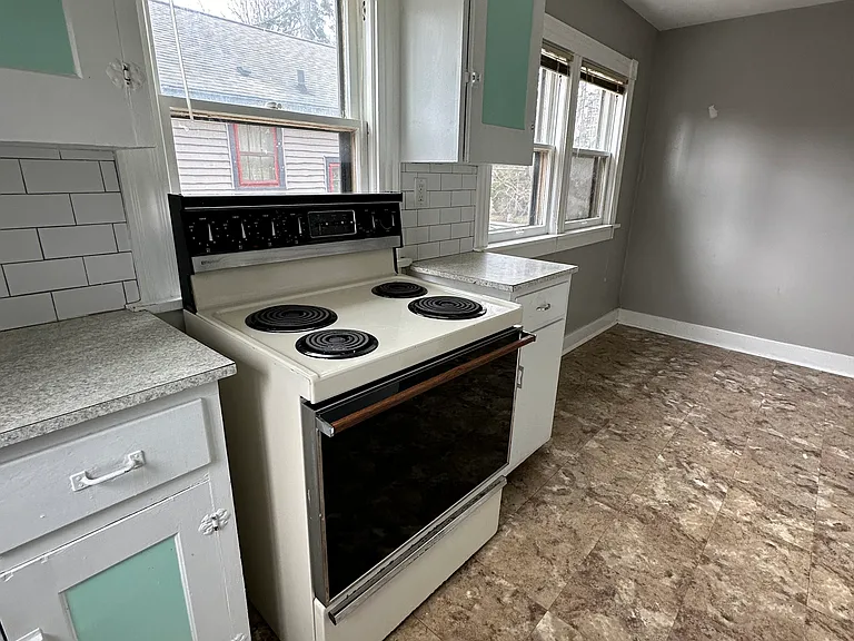 829 Miller Ave #2 — Photo 18