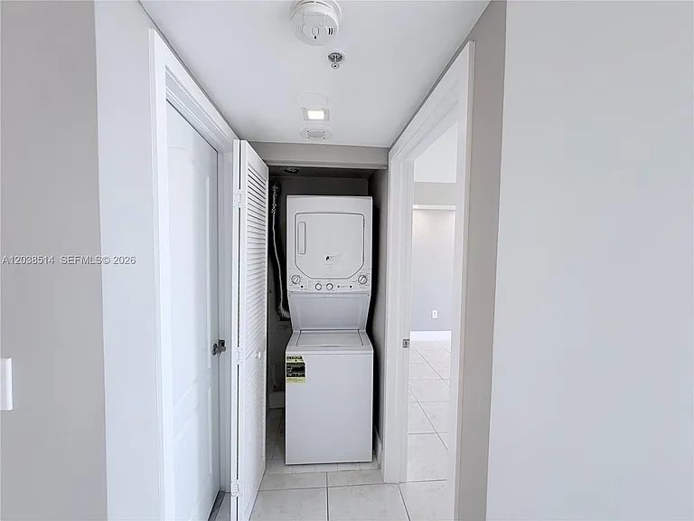 1800 Sunset Harbour Dr #1211 — Photo 8