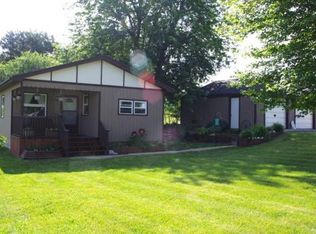 1010 Pine St, De Witt, MI 48820