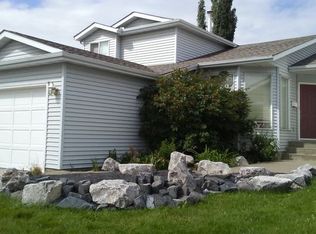 6016 189th St NW #1A, Edmonton, AB T6M2G5