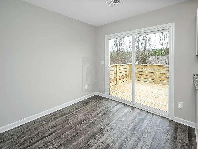 390 Woodland Cir — Photo 21