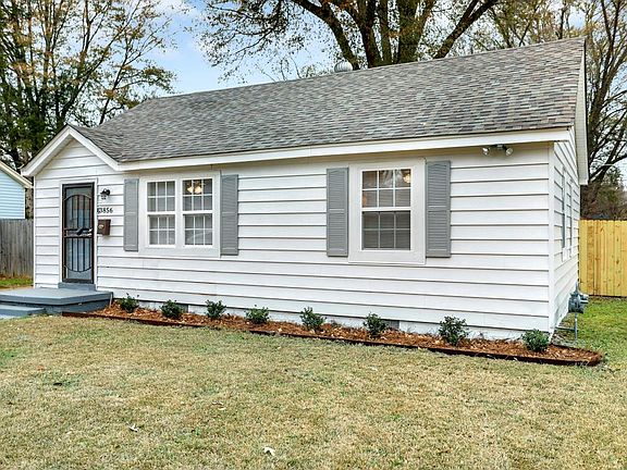 3rd image of 3856 S Goodman Cir