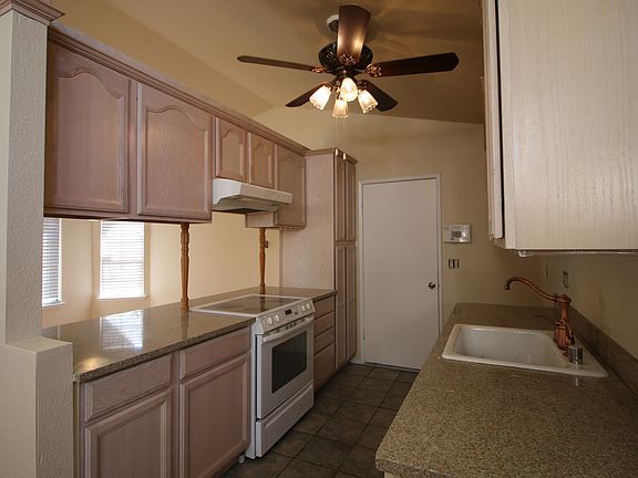 4th image of 1314 Puebla Way