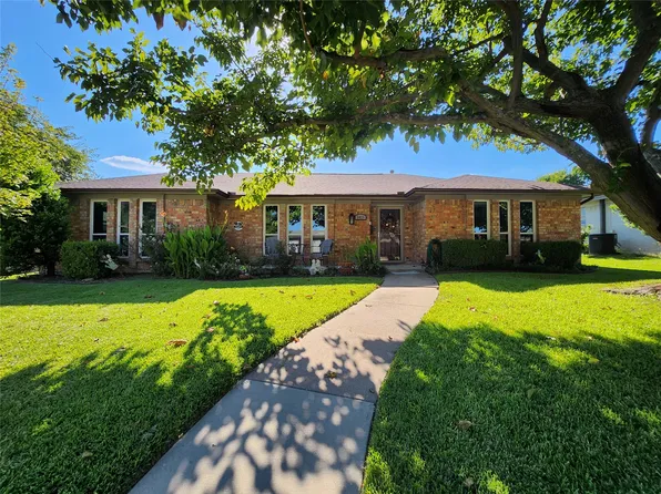 1023 Ridgefield Dr, Plano, TX 75075