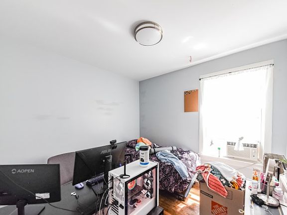 5th image of 3557 W Wrightwood Ave #4F