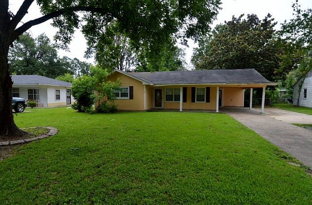 1st image of 449 Jo Ann Cir