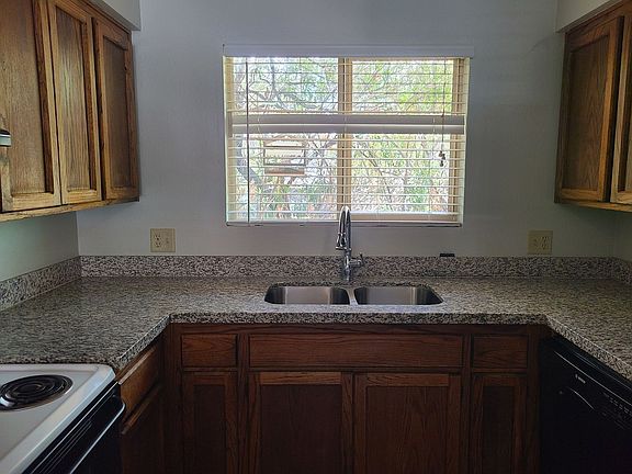4th image of 2831 N Estrella Ave #Estrella2831-1