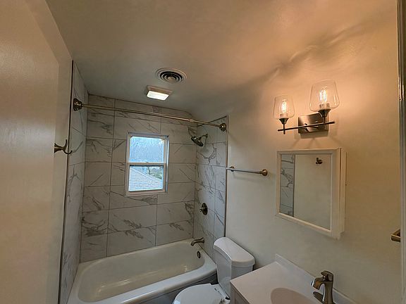 4th image of 425 E Loudon Ave #3