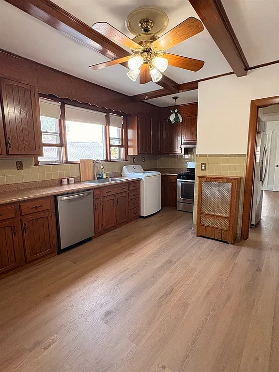2 bed, 1.0 bath, 1000 sqft, $2,900 — Photo 4