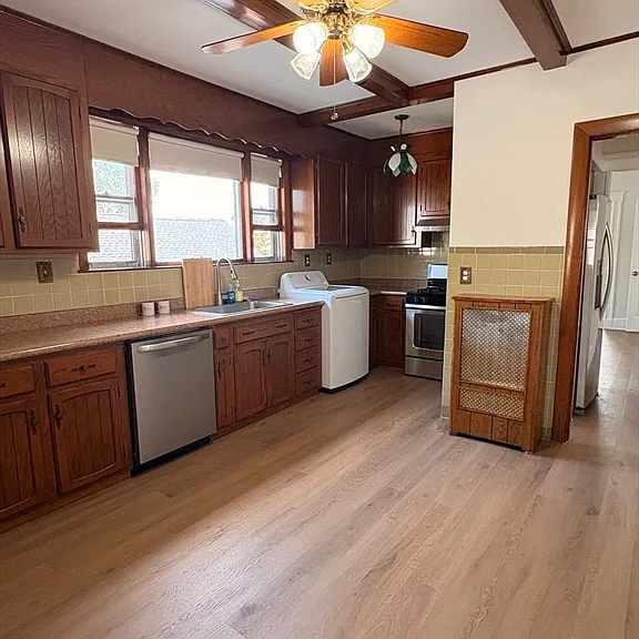 11 Saint James Rd #11 — Photo 4