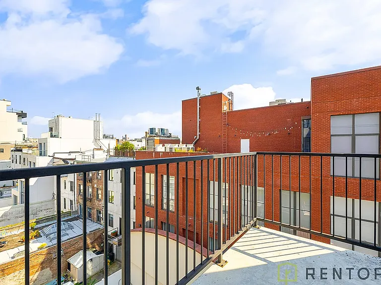 88 N 1st St #2D — Photo 7