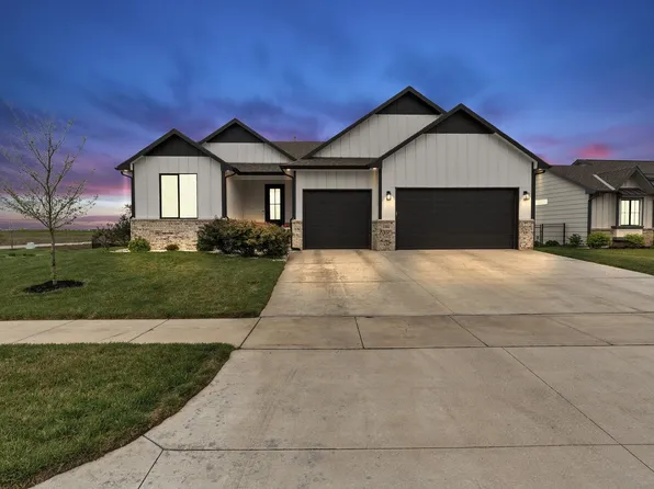 1304 Footbridge St, Goddard, KS 67052