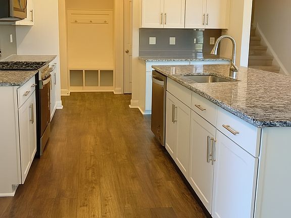 4th image of 4142 Steel Way #1