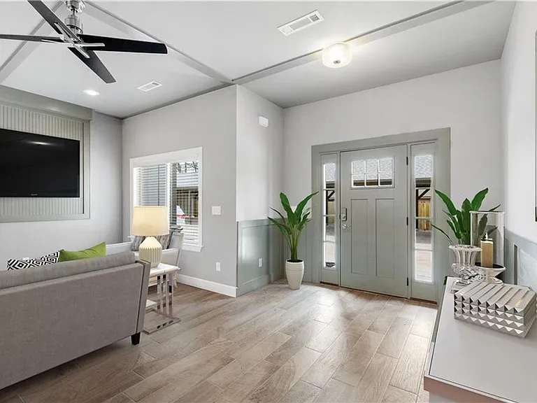 404 NW Retreat Ln — Photo 18