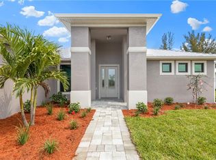 3805 Kismet Lakes Ln, Cape Coral, FL 33993