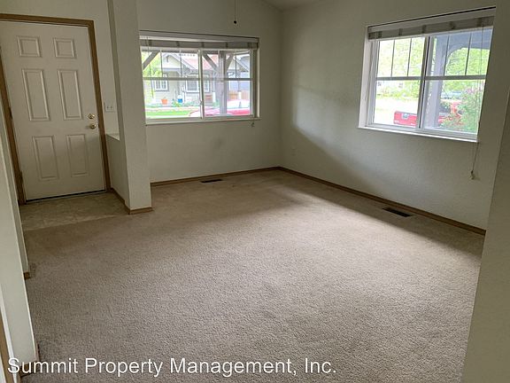2nd image of 4677 Montrose Dr