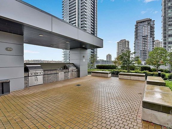 4th image of 4485 Skyline Dr #4403