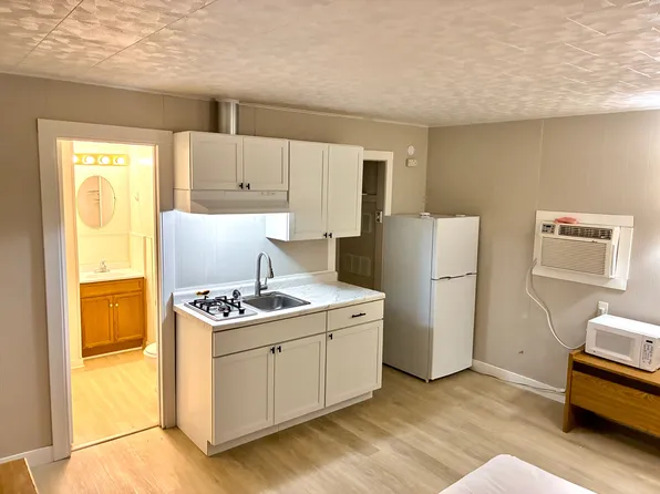 219 W Converse St, Moorcroft, WY