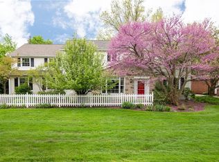 2667 Cranlyn Rd, Shaker Heights, OH 44122