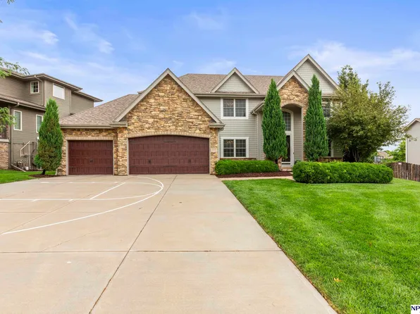 20182 Hansen Ave, Omaha, NE 68130