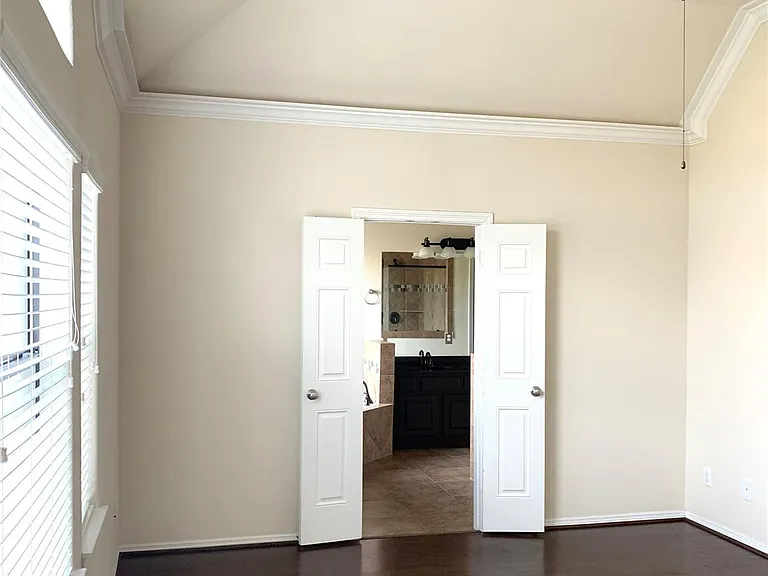 3021 Kisling St — Photo 15