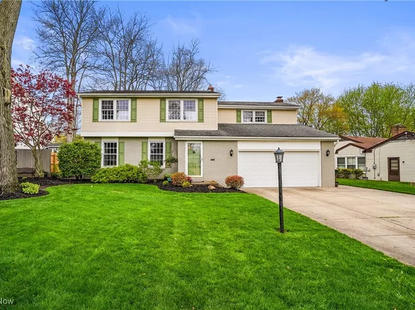 8040 Aquadale Dr, Boardman, OH 44512