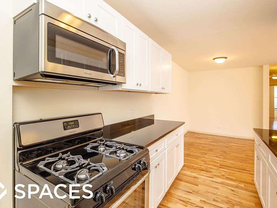 1st image of 4654 N Malden St #Unt1