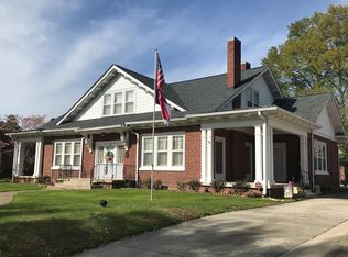 212 W Main St, Mount Olive, NC 28365