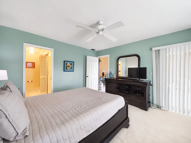 1950 W Crown Pointe Blvd #B-207 — Photo 16