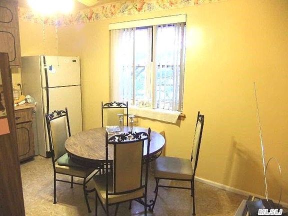 3rd image of 3165 138th St APT 3J