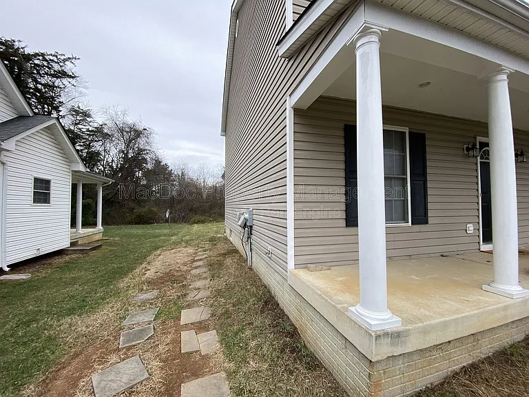 405 Pratt St — Photo 1