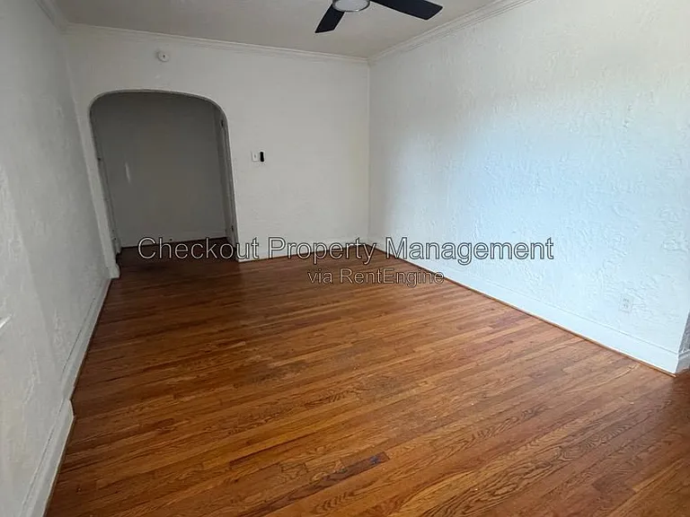 7336 Forsyth Blvd #104 — Photo 5