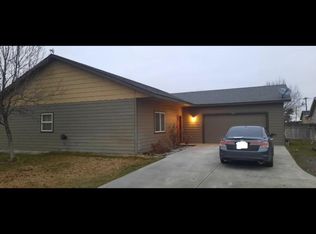 922 SW 14th Pl, Hermiston, OR 97838