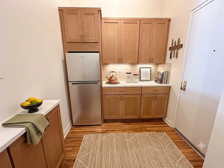 1731 Summerfield St #1F — Photo 3