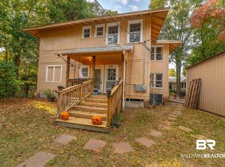 312 1st St, Chickasaw, AL 36611