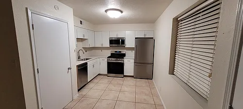 12113 Menaul Blvd NE #4 Photo 1