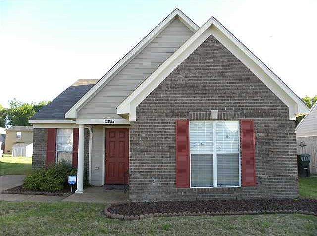 1st image of 10223 Cottage Oaks Cv