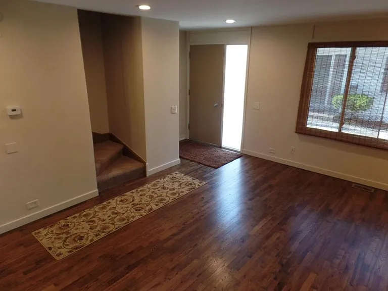 811 S La Grange Rd #C — Photo 3